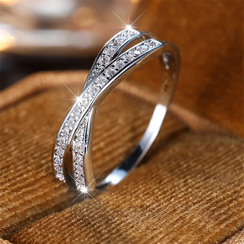 Eterna – Minimalist Stacking Cross Wedding Band