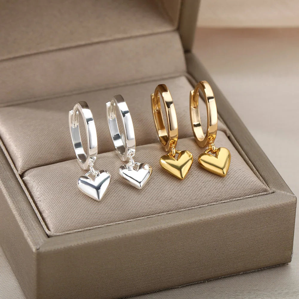 Amore – Vintage Gold Heart Earrings