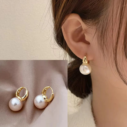 Pearl Elegance – Gold Hoop Earrings