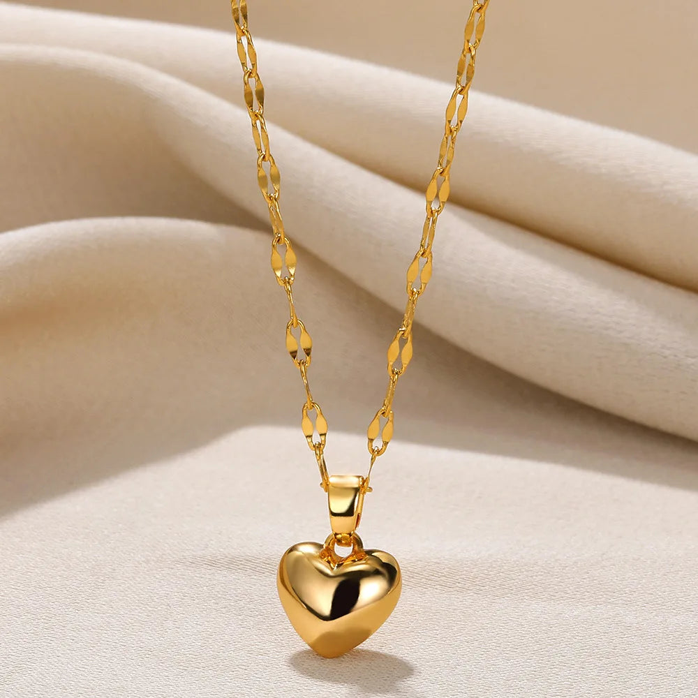 Amore – Love Heart Pendant Necklace