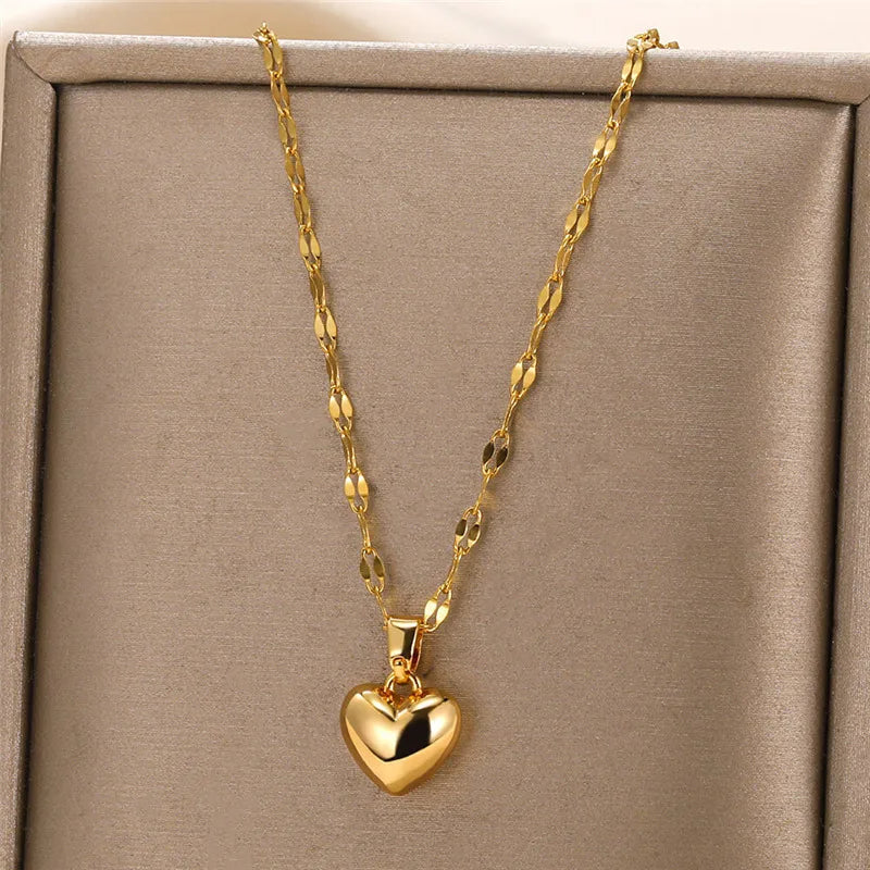 Amore – Love Heart Pendant Necklace