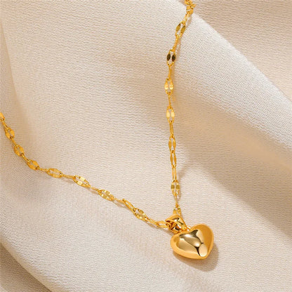 Amore – Love Heart Pendant Necklace