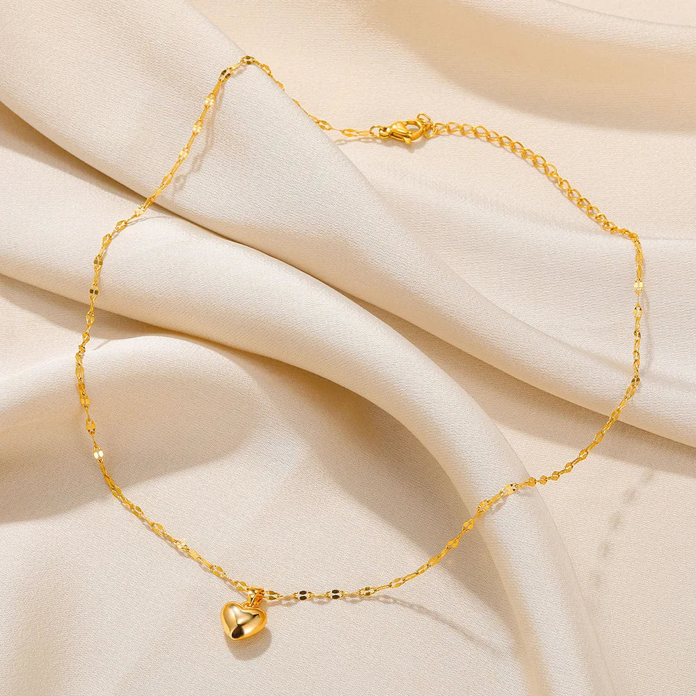 Amore – Love Heart Pendant Necklace