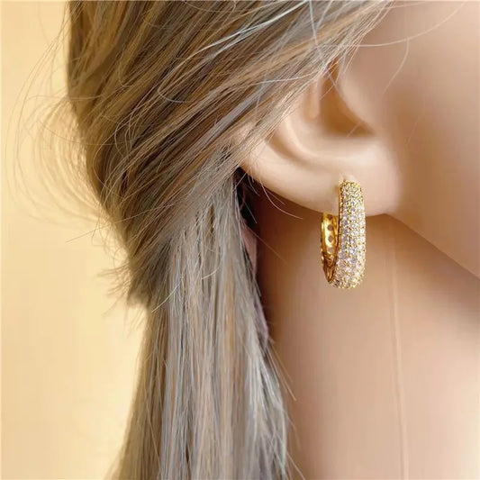 Luxe Dazzle – Gold Hoop Earrings